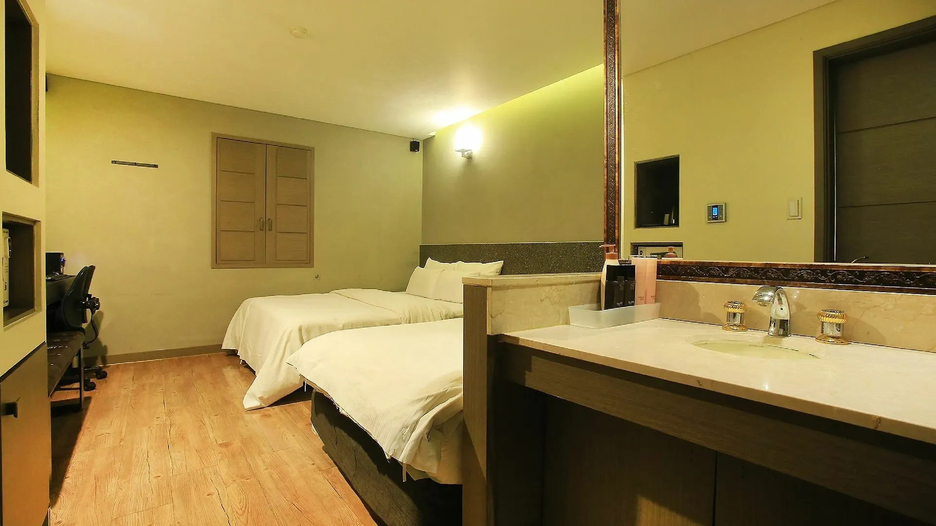 Tara Hotel Seoul