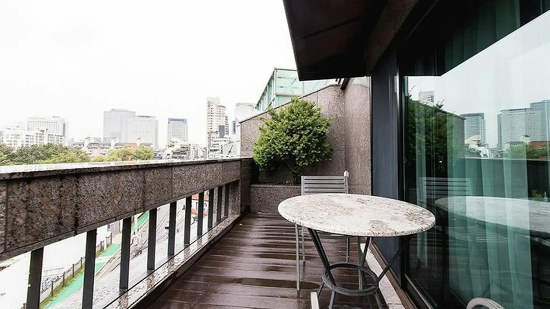 Tara Hotel Seoul 2*,  South Korea